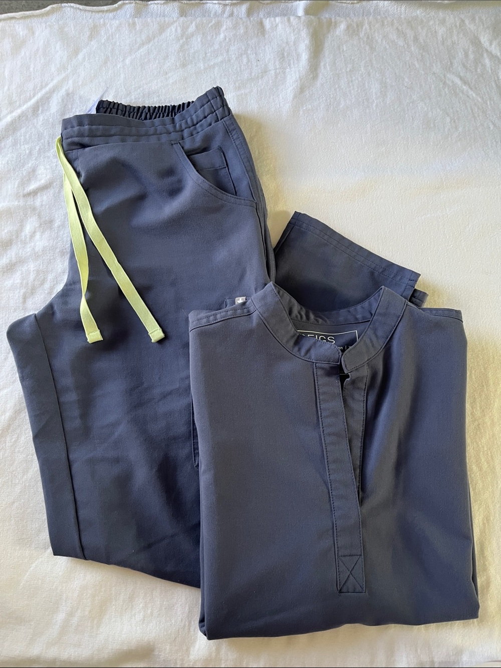 FIGS Scrub Set Space Navy XS/SP